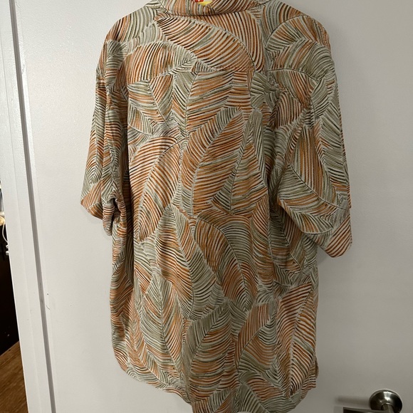 Tommy Bahama Hawaiian Shirt - 100% Silk - Large - Picture 2 of 5
